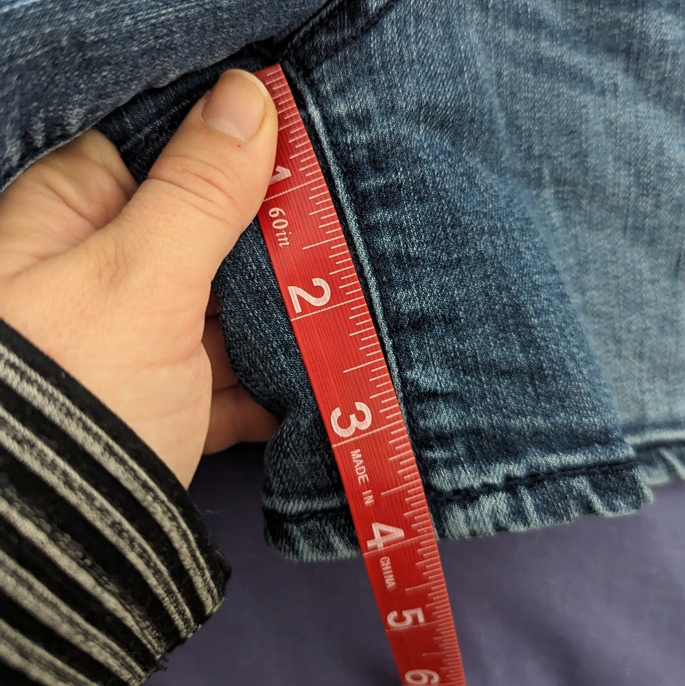 Forever 21 Denim Shorts - Picture 3 of 4